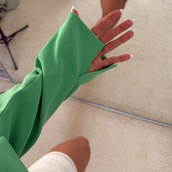 Weworewhat Danielle Bernstein Green Cropped Blazer - Picture 2 of 5